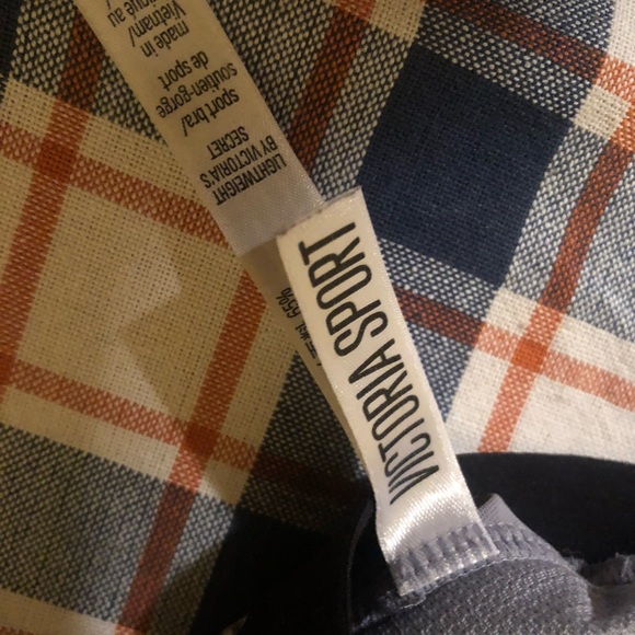 Victoria Secret Sports Bra 36C! - Picture 4 of 4